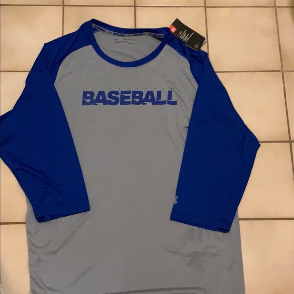 NWT Men’s Under Armour baseball shirt!